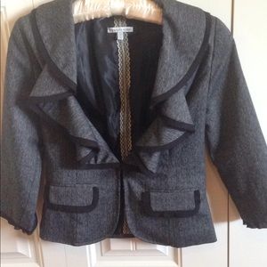 Gray and black blazer 3/4 sleeve